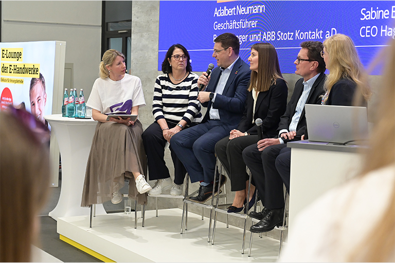 Podiumsdiskussion ElektroHeldinnen